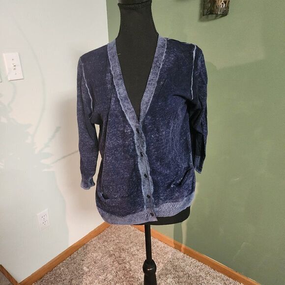 GAP cardigan women's size M denim looking long sleeve - Picture 1 of 4